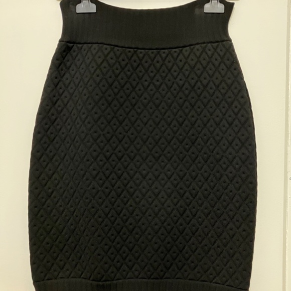 Authentic CHANEL High Waisted Womens Skirt Size 38 Black Diagonal Pattern Italy - Picture 7 of 9